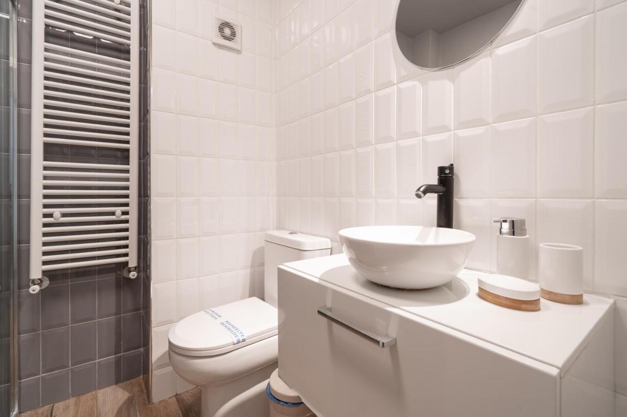 ☆Kalimarmaro 3Bd Apt For Max Fun & Comfortability☆ Athens Luaran gambar